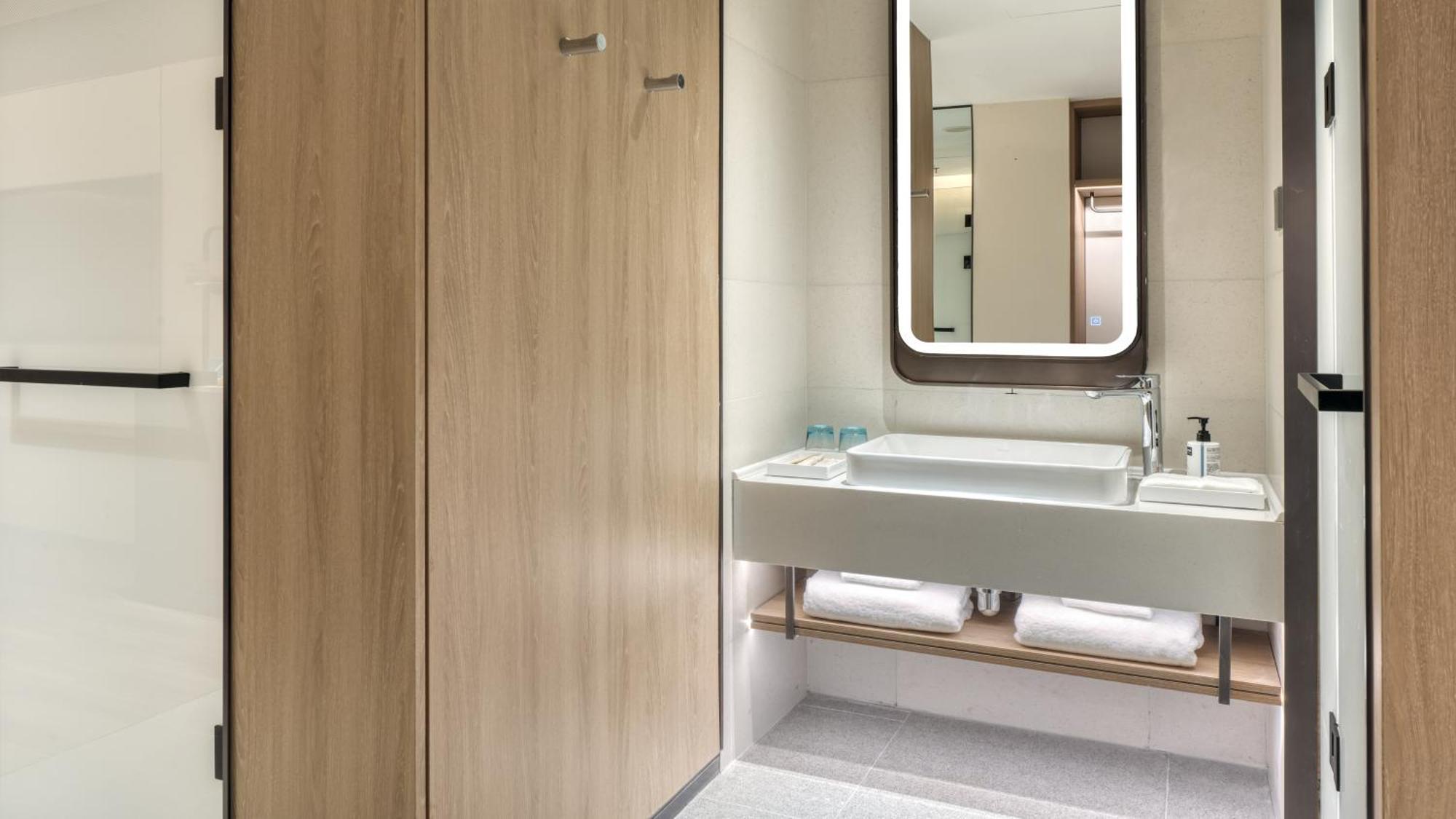 Holiday Inn Express Rugao City Center, An Ihg Hotel Нантонг Екстериор снимка